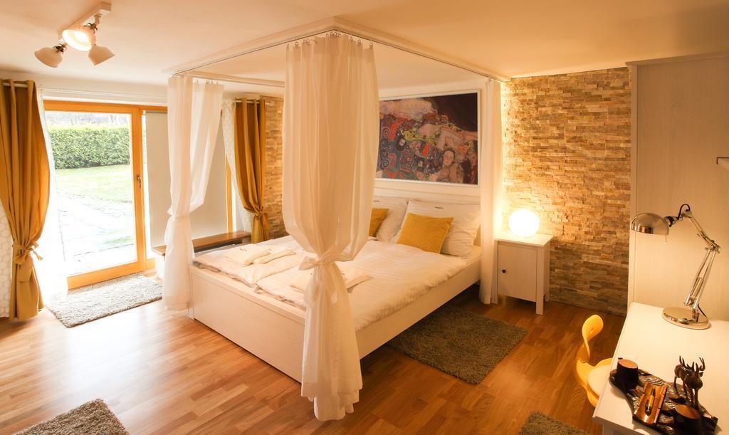 Apartament Rebel House Frýdlant nad Ostravicí Zewnętrze zdjęcie