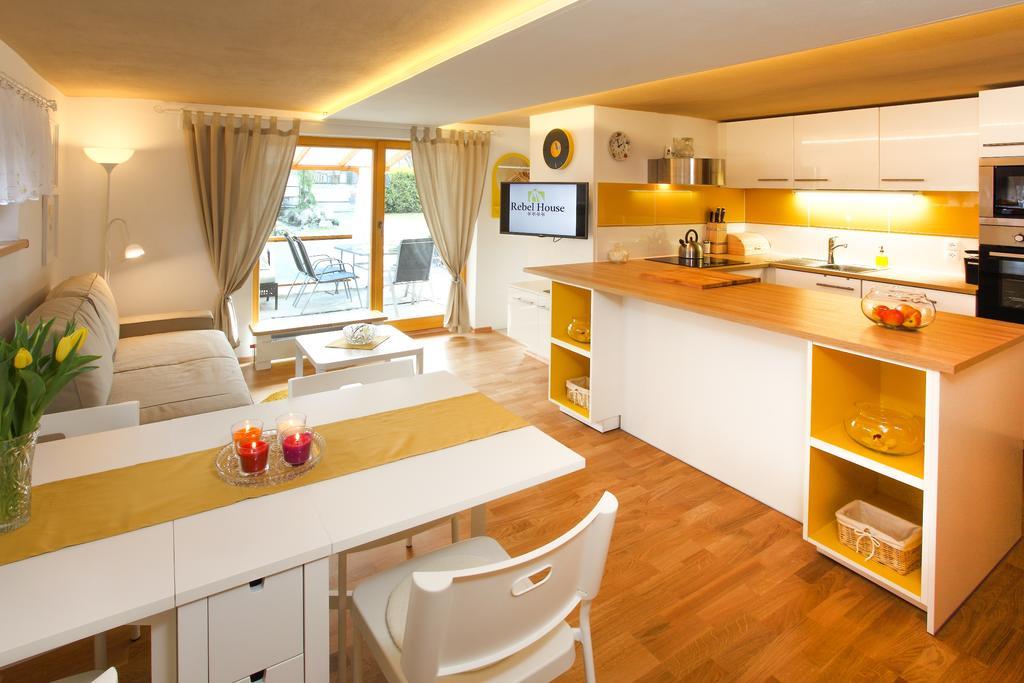 Apartament Rebel House Frýdlant nad Ostravicí Zewnętrze zdjęcie