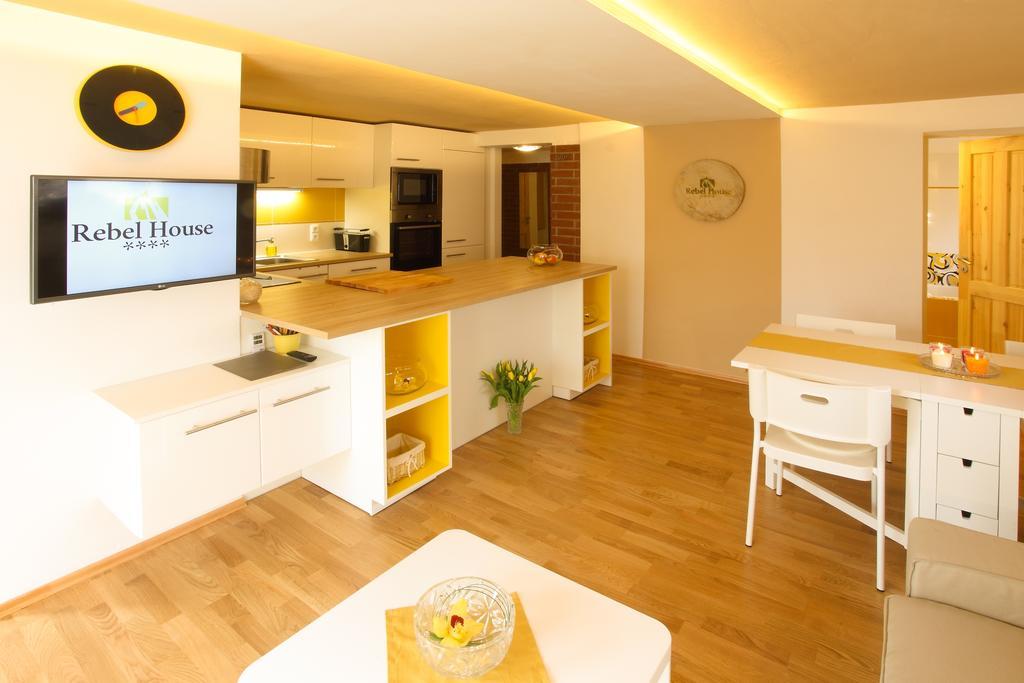 Apartament Rebel House Frýdlant nad Ostravicí Zewnętrze zdjęcie